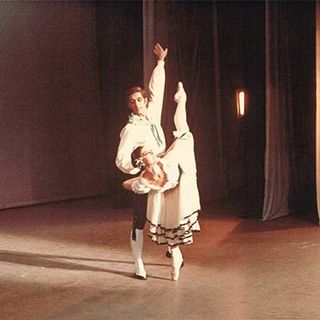 Garth Welch and Marilyn Jones dancing in BTQ's April 1970 Season of Ballet